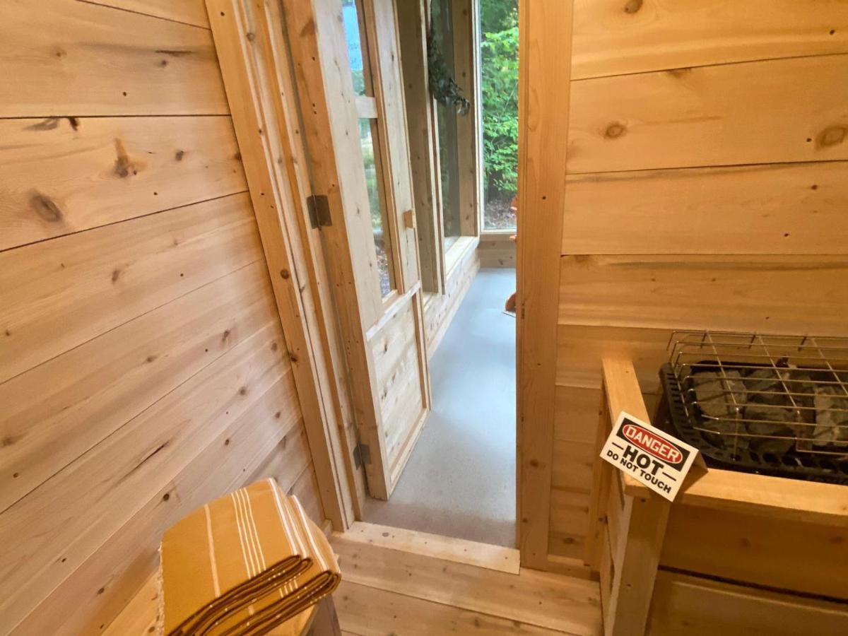 Guilford Vermont Mirror House 빌라 외부 사진